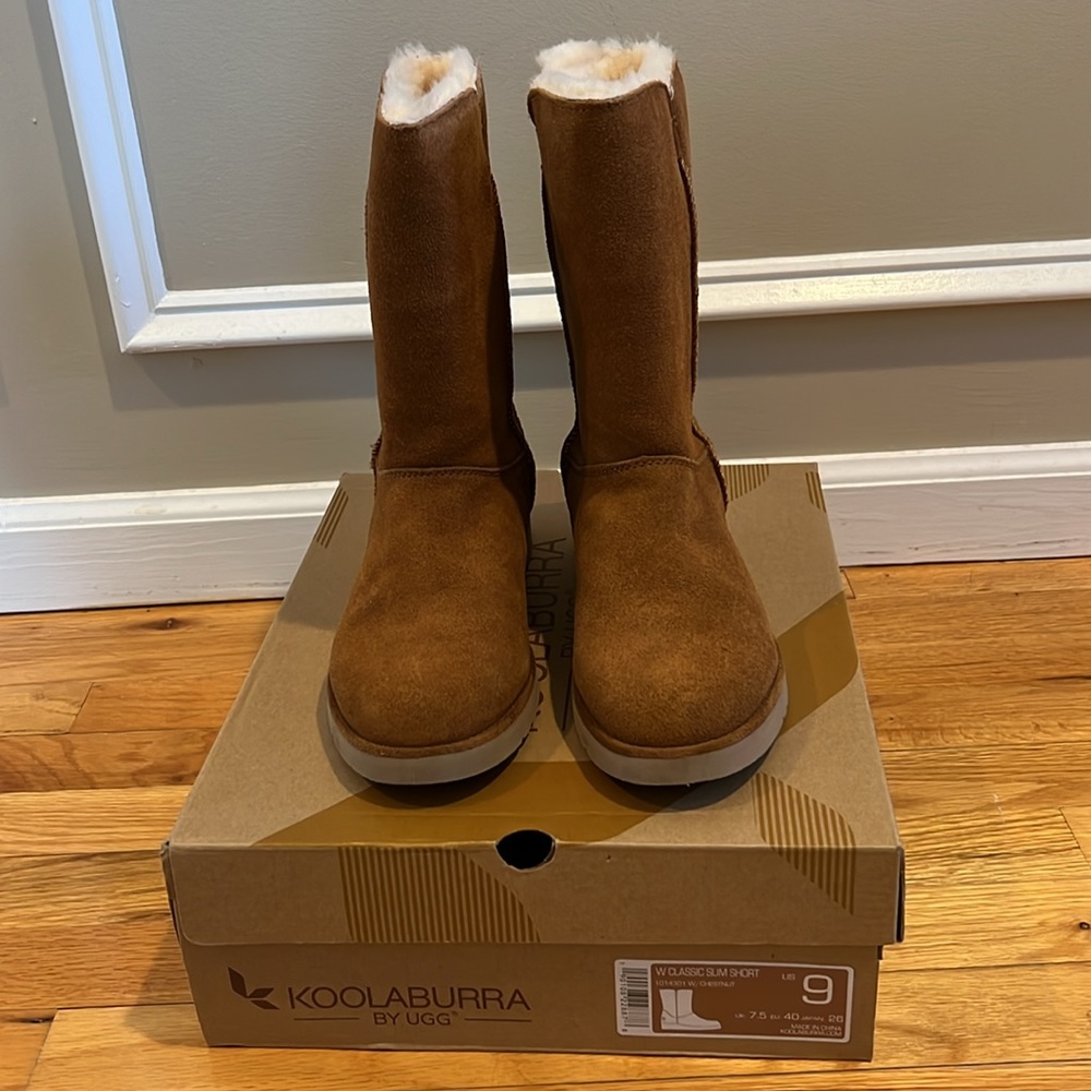 Ugg Koolaburra Women’s suede/sheepskin boots size 9 - Picture 6 of 7